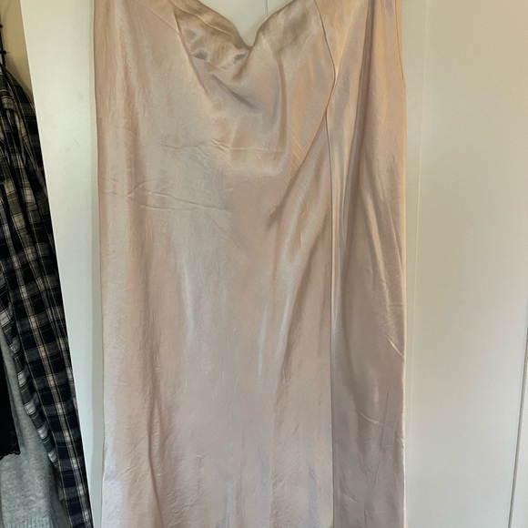 Babaton Dresses & Skirts - Babaton Cream Satin Skirt
